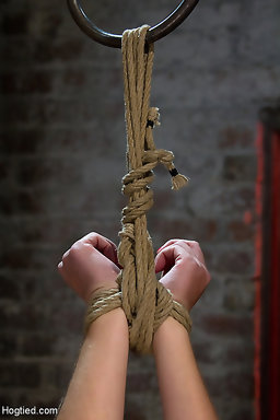 Chloe Camillas first scene of the hardest hour on the internet. The Hogtied live show. Brutally bound, fucked, severely flogged,...