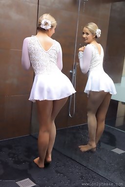 Only Tease set #5770