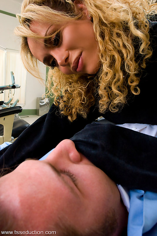 darling crazed gia darling