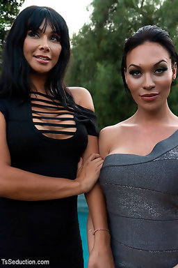 Ts Vaniity and Mia Isabella together fucking two guys and a hot girl in this special feature update shot on location in the...